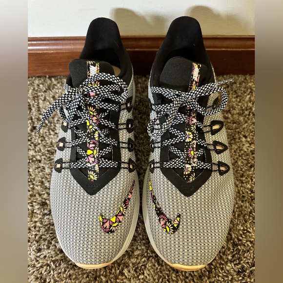 Floral Patterned Nikes - Picture 3 of 4